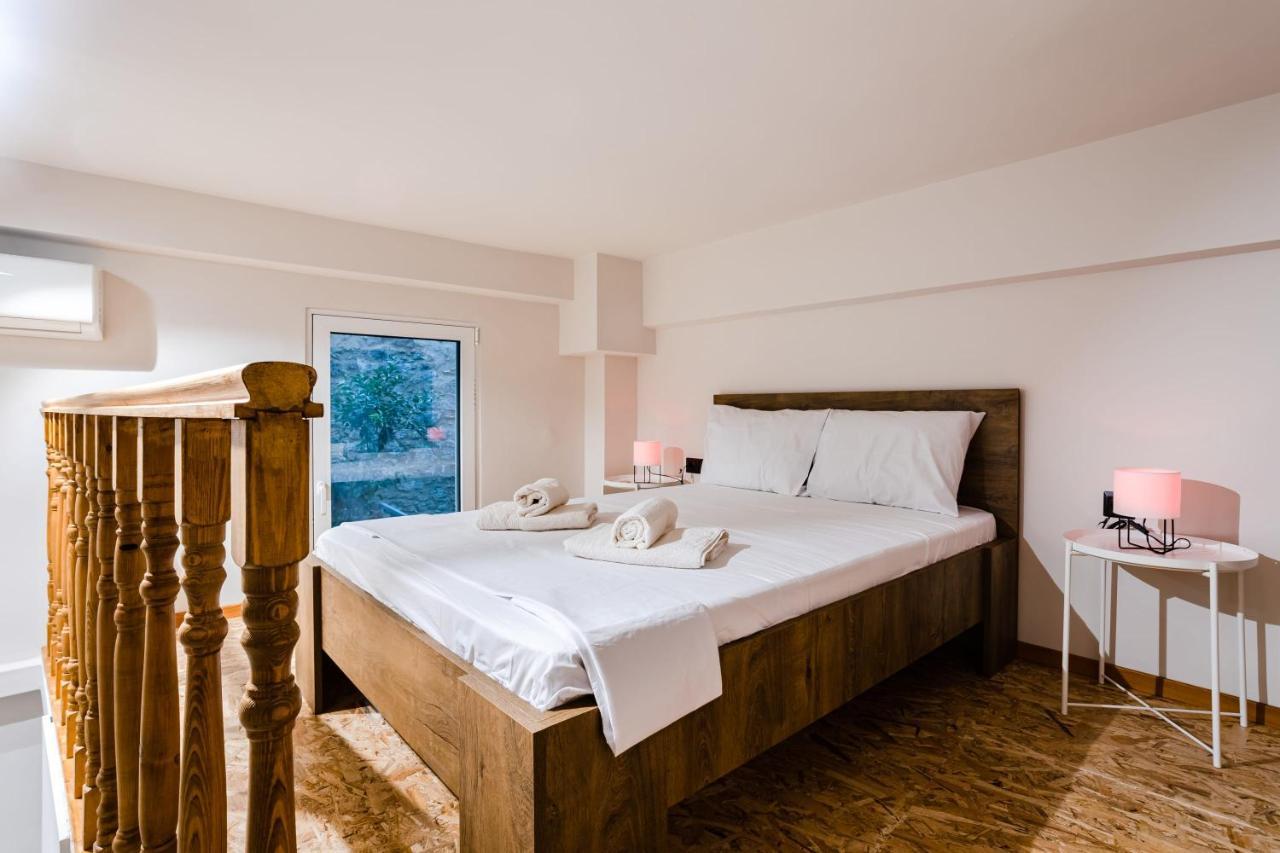 Uncover Kalamata'S Hidden Gem - Cosy City Nest Buitenkant foto